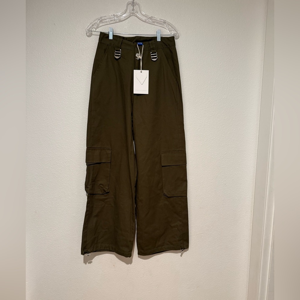 NWT Aelfric Eden olive green cargo parachute Pants SIZE 27
